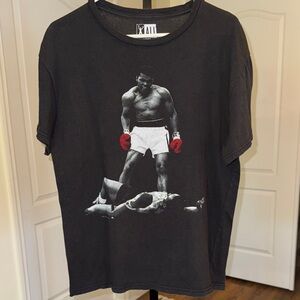 Muhammad Ali T-Shirt - Size L